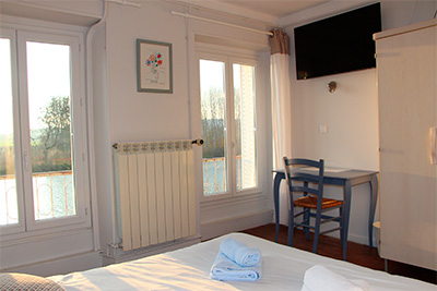 Chambre lit double - village vacances la vallée de l'yonne - Bourgogne - Armeau