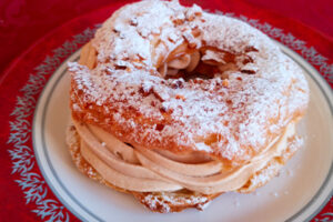 Dessert maison Paris Brest au village vacances la vallée de l'yonne